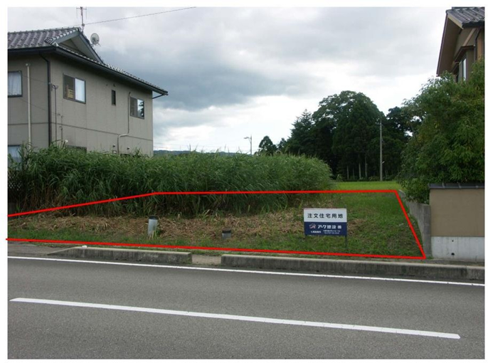七尾市万行一丁目328番329番